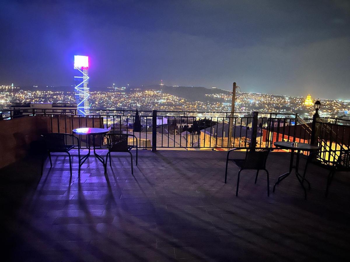 9 Borbalo Street Apartment With Terrace Tbilisi Exterior foto