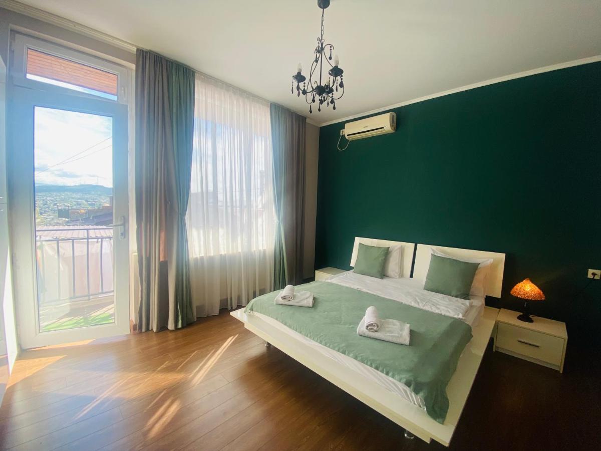 9 Borbalo Street Apartment With Terrace Tbilisi Exterior foto