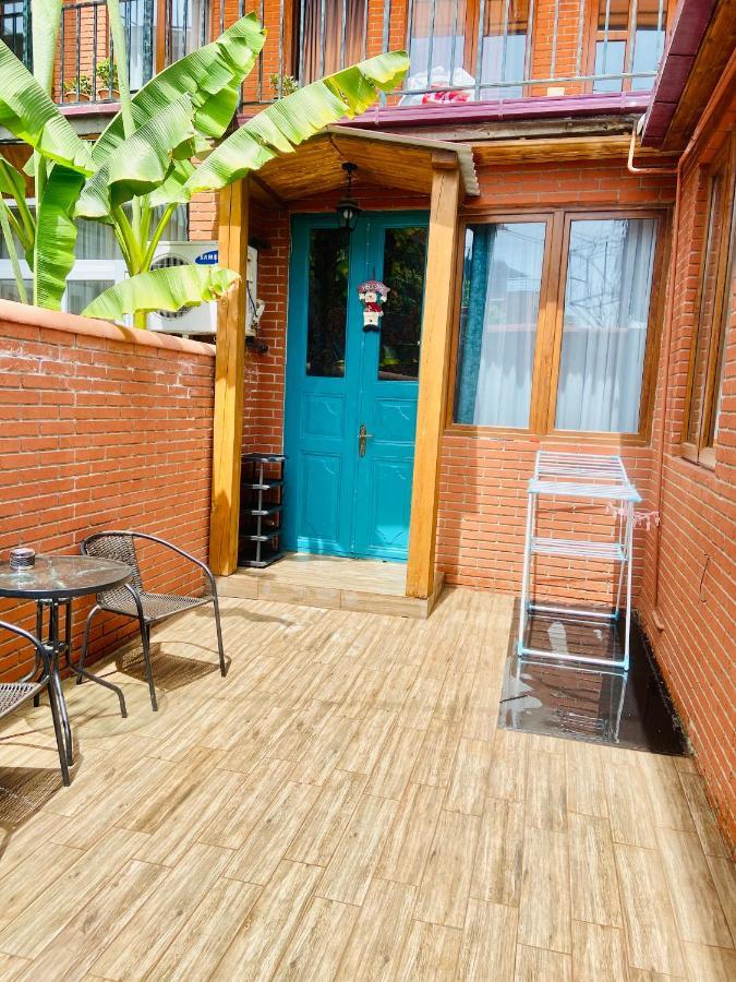 9 Borbalo Street Apartment With Terrace Tbilisi Exterior foto