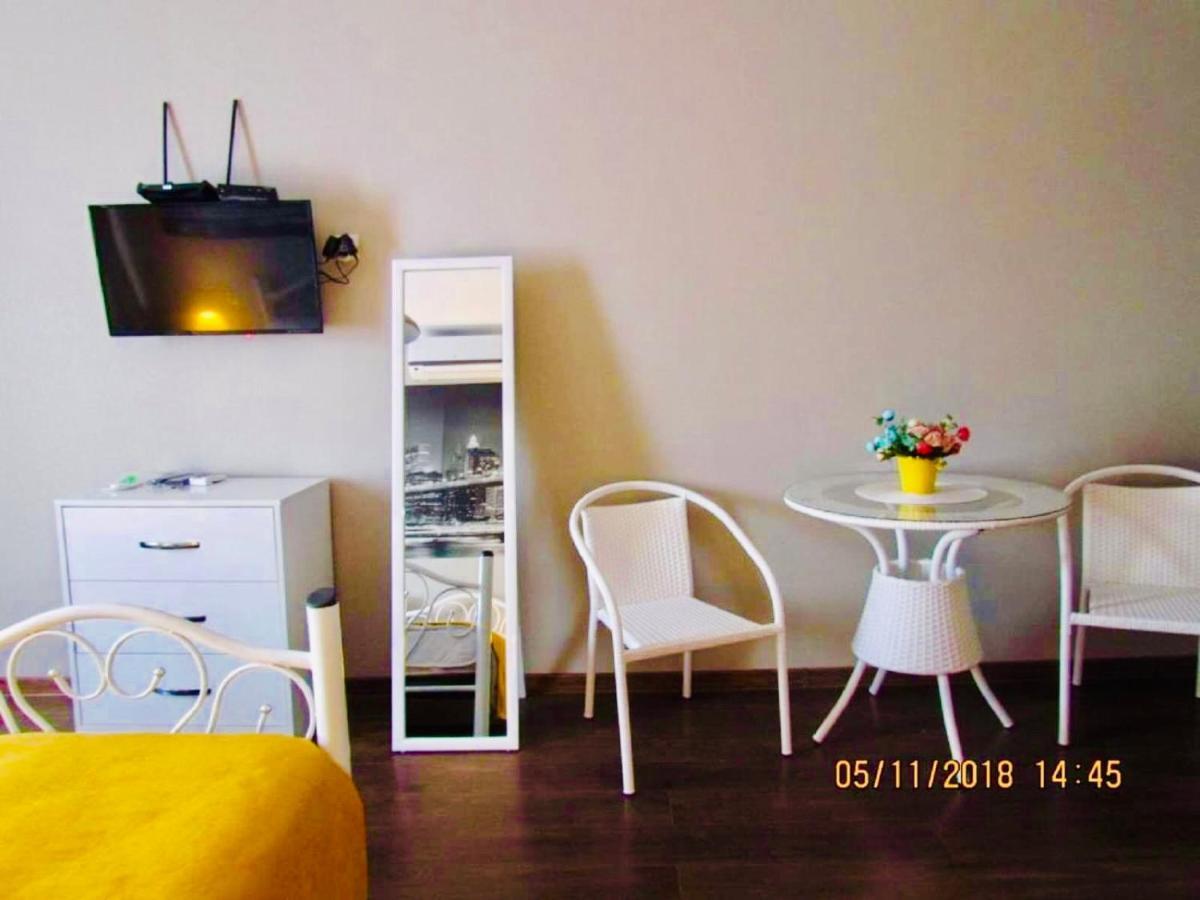 9 Borbalo Street Apartment With Terrace Tbilisi Exterior foto