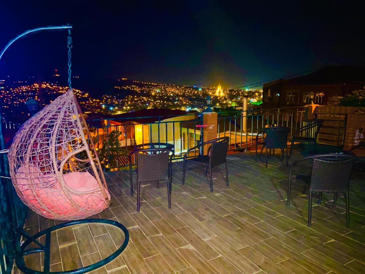 9 Borbalo Street Apartment With Terrace Tbilisi Exterior foto